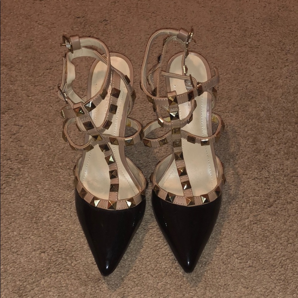 BCBG heels